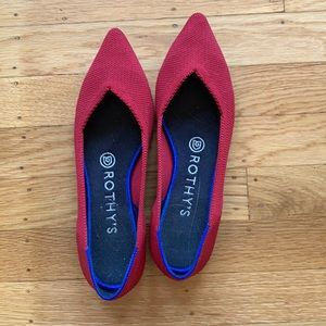 Red Rothy’s flats